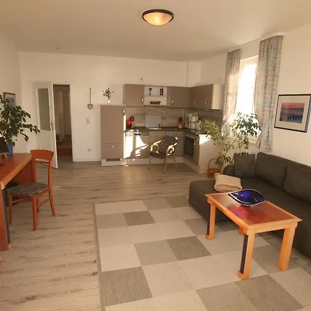 Feodora Apartment *